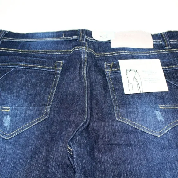 Men's Ripped Jeans- Sizes Available: 30, 32, 34, 36 - Picture 3 of 6